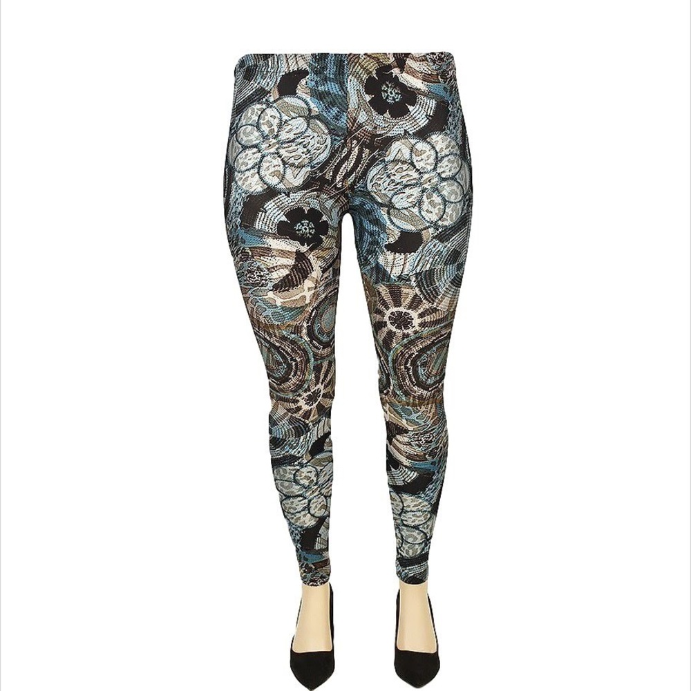 💥 SOLD OUT!💥NWT Plus Size Pretty Floral Leggings